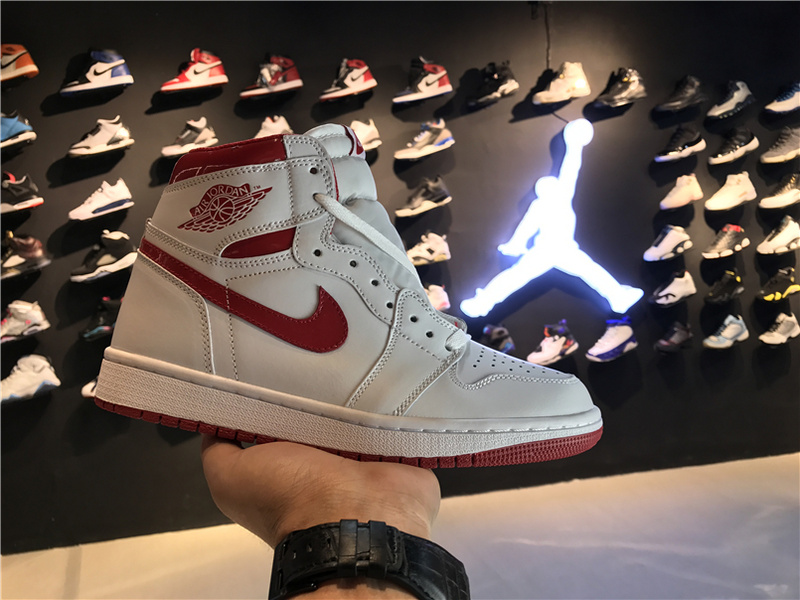 Air Jordan 1 OG Metallic Red 555088 103